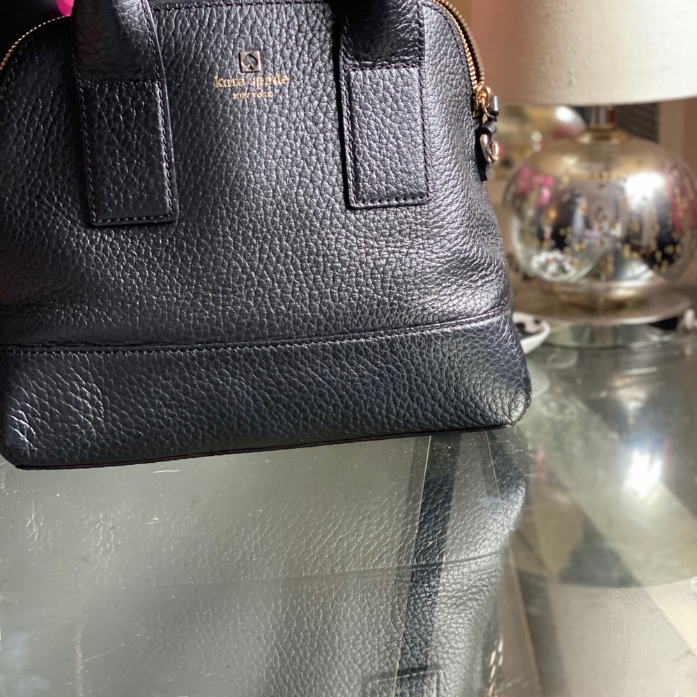 Kate Spade handbag. - Picture 3 of 3